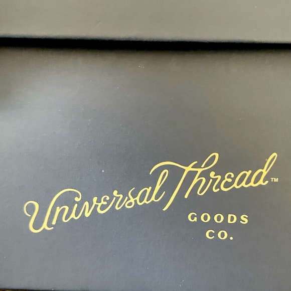 Sandals - Picture 3 of 4